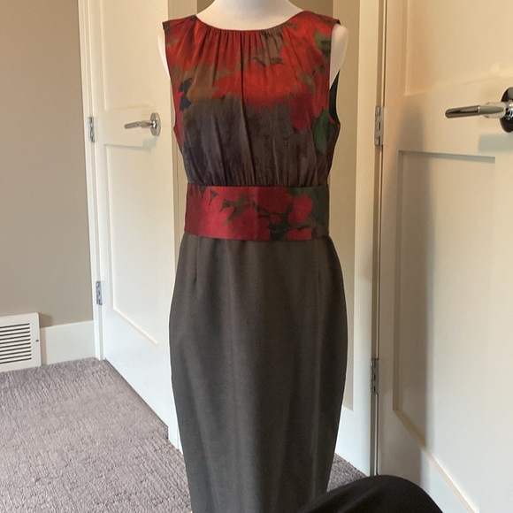 Elie Tahari Dresses & Skirts - 🔥Elie Tahari dress, silk top and wool bottom. NWT.